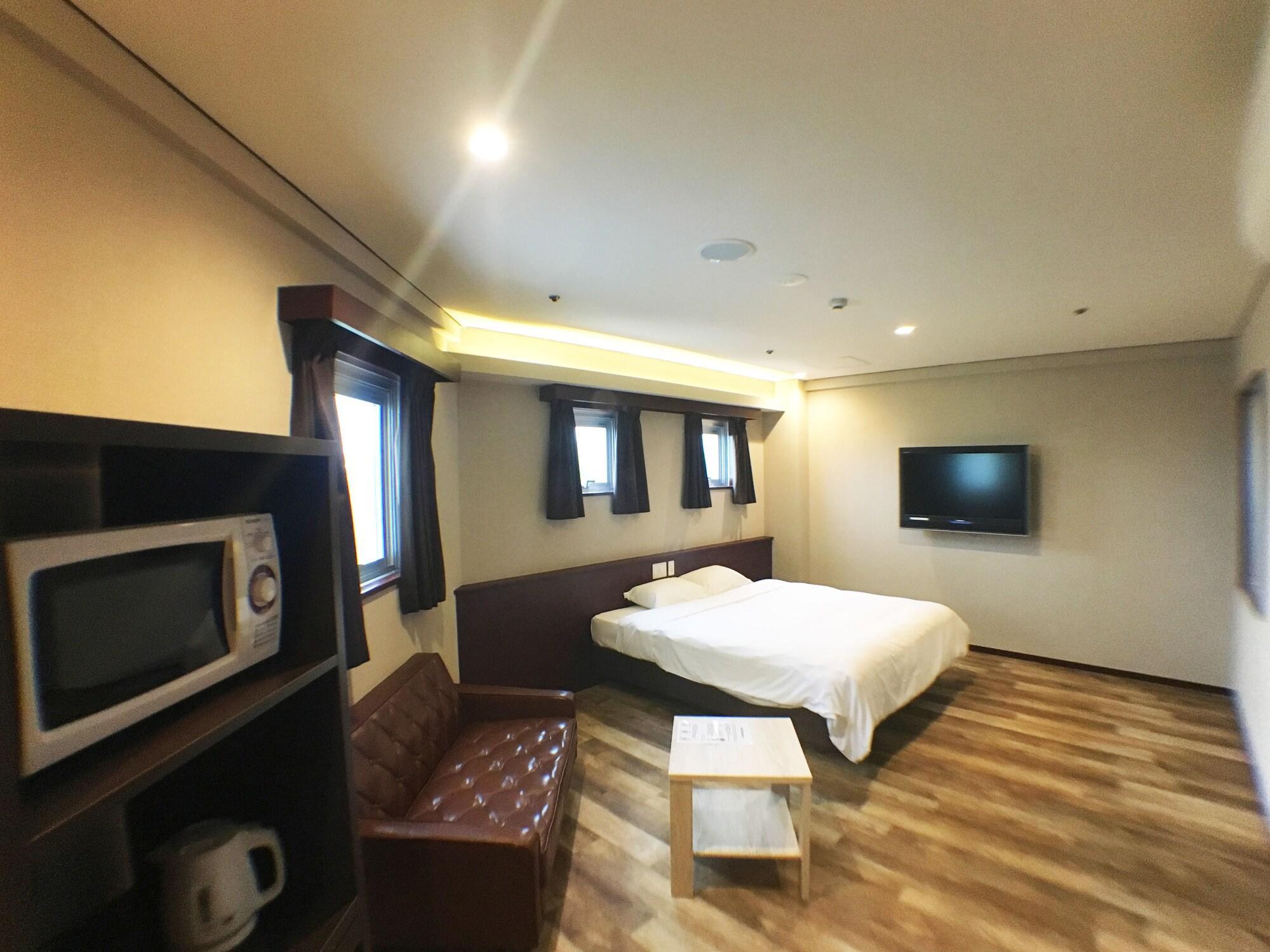 Rycom Crystal Hotel 沖繩 外观 照片