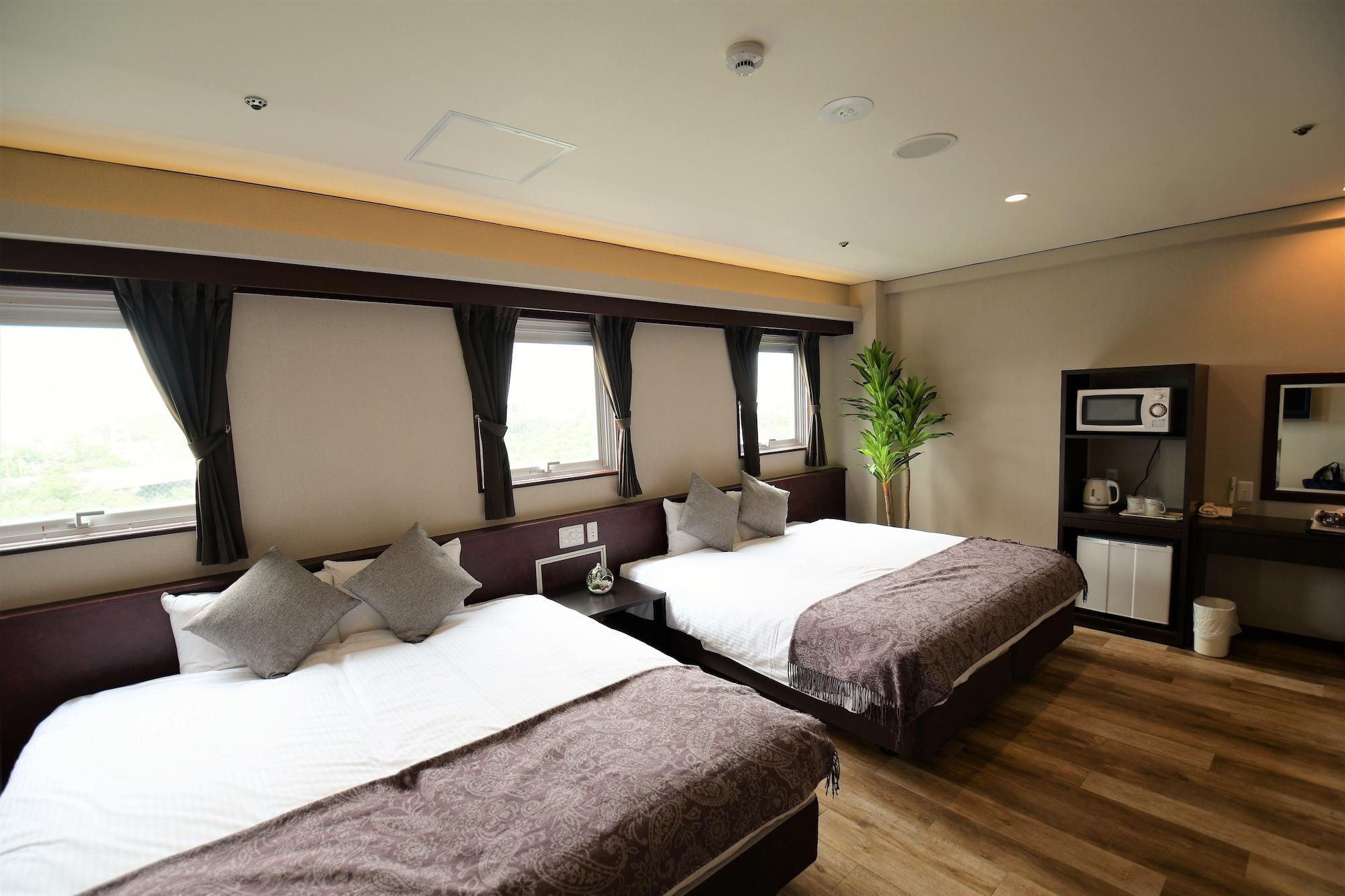 Rycom Crystal Hotel 沖繩 外观 照片
