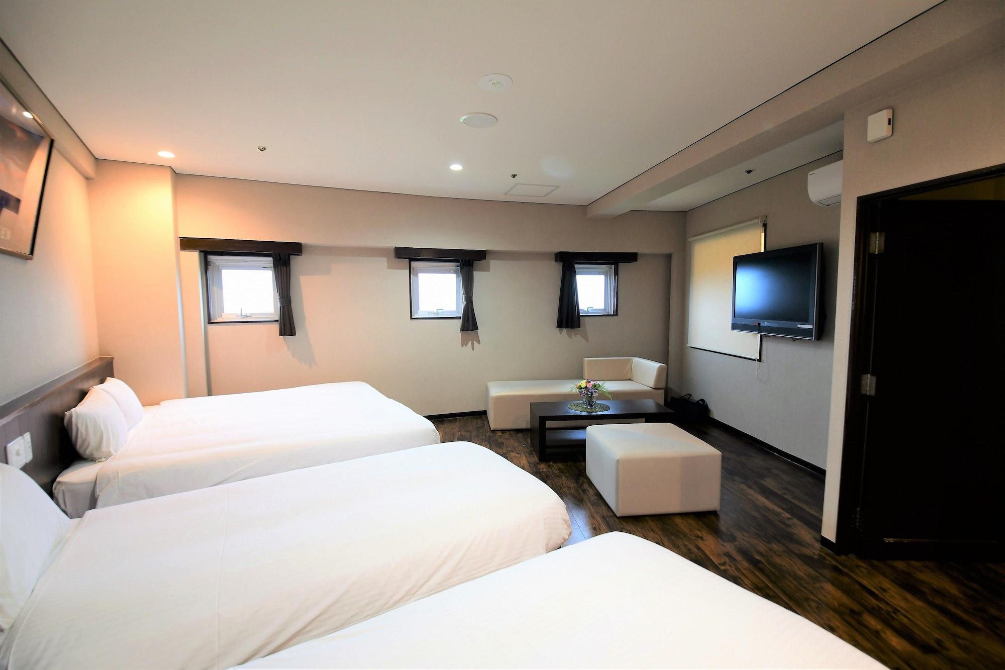 Rycom Crystal Hotel 沖繩 外观 照片