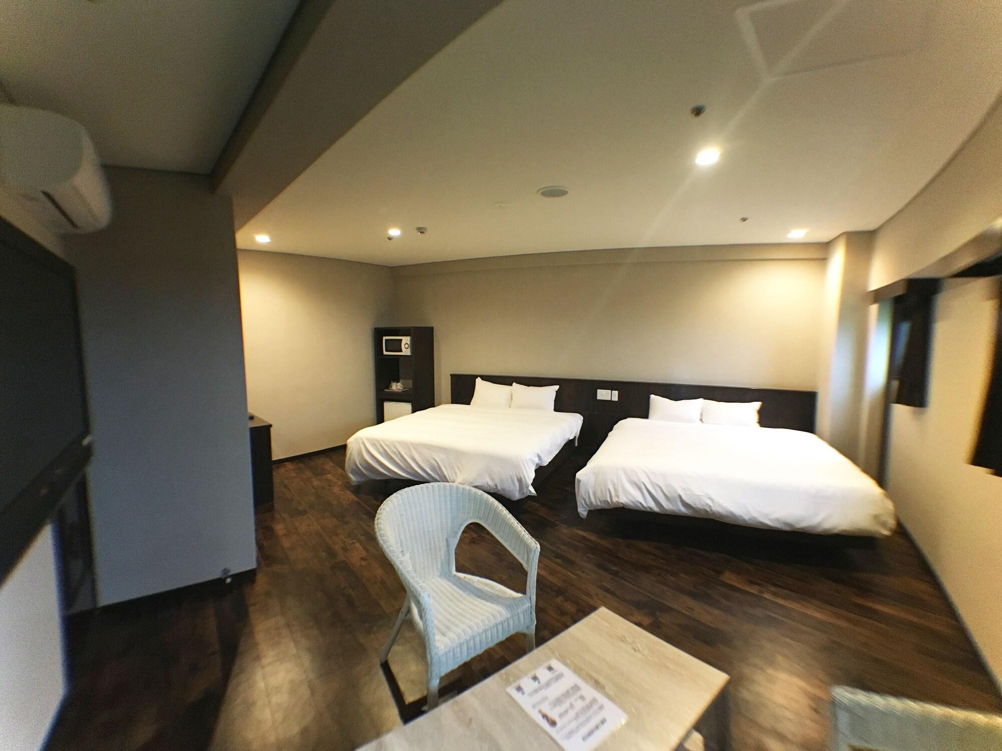 Rycom Crystal Hotel 沖繩 外观 照片