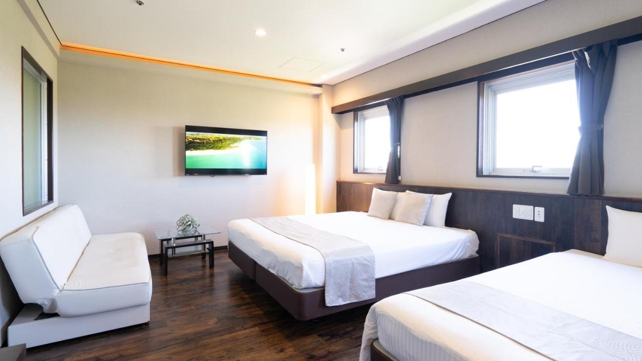 Rycom Crystal Hotel 沖繩 外观 照片